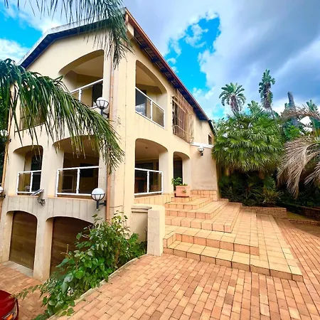 Home In Pretoria Near Menlyn Maine Exterior photo