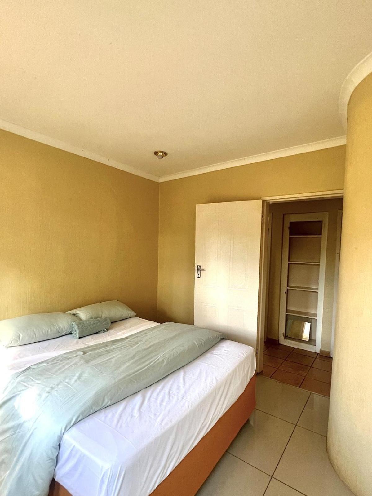 In Near Menlyn Maine Holiday home