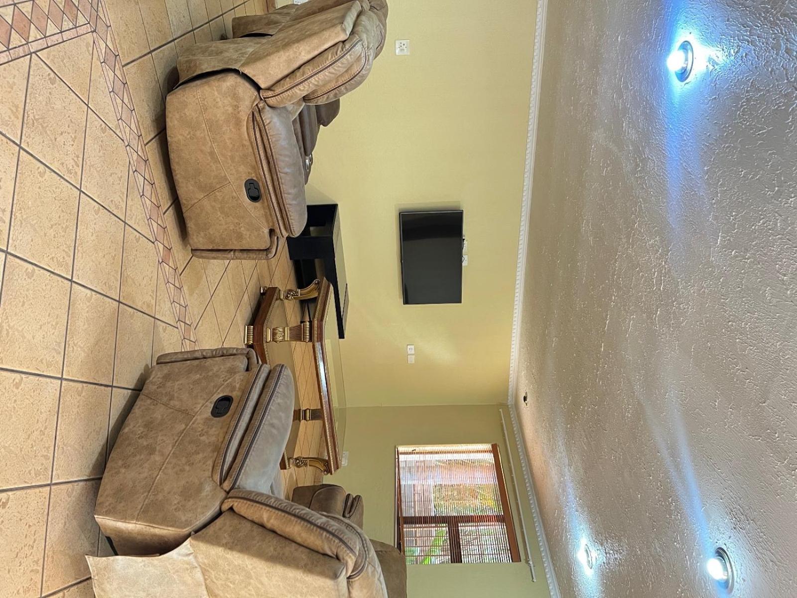 Holiday home In Near Menlyn Maine *