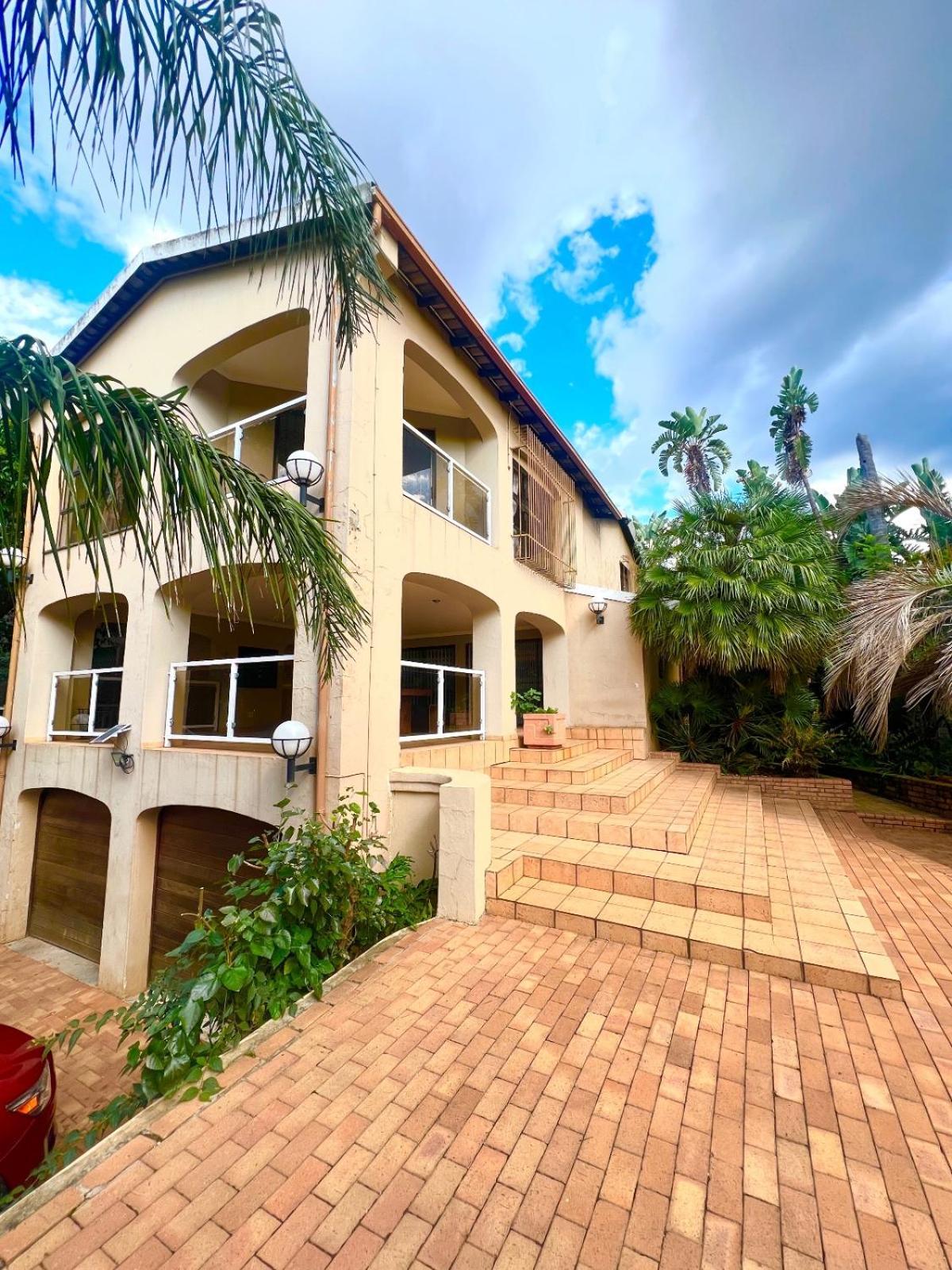 Holiday home In Near Menlyn Maine Pretoria
